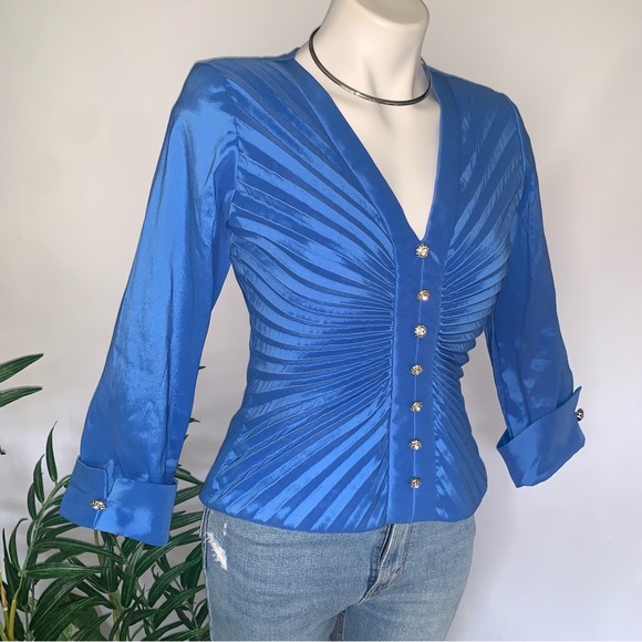 v i n t a g e :: Dramatic Pleated Glam Rhinestone Statement Blouse - Picture 13 of 13